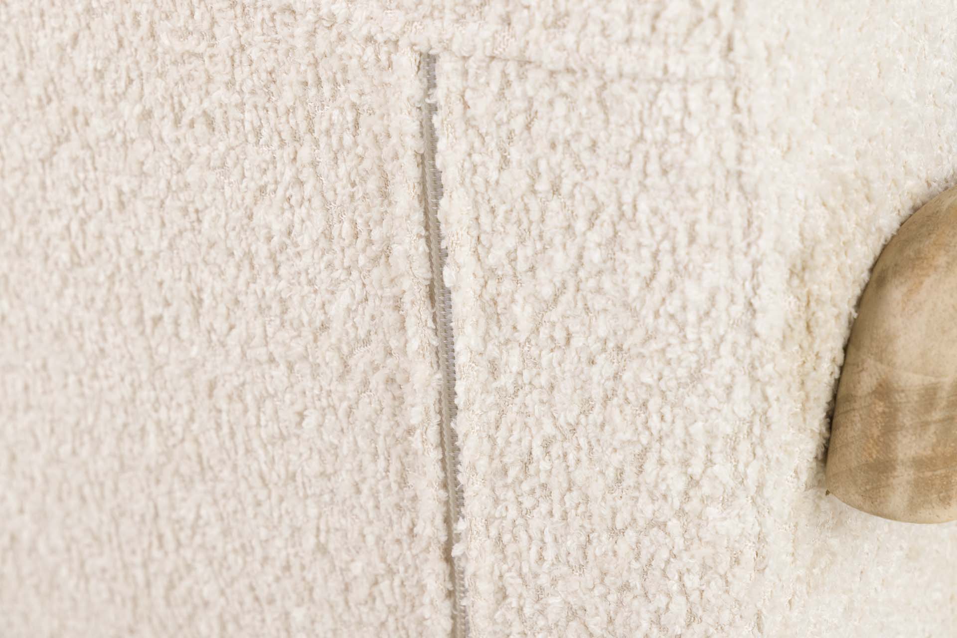 WHITE BOUCLE SOFA 134x76x85 CM