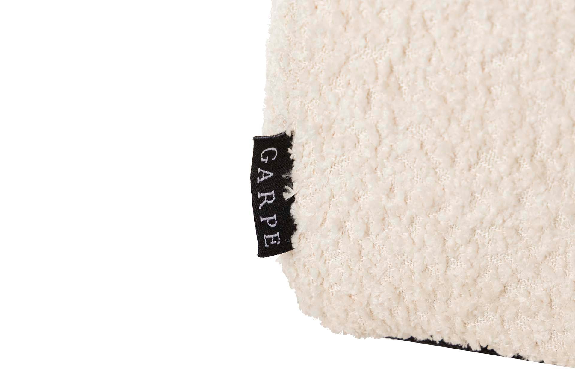 WHITE BOUCLE SOFA 134x76x85 CM