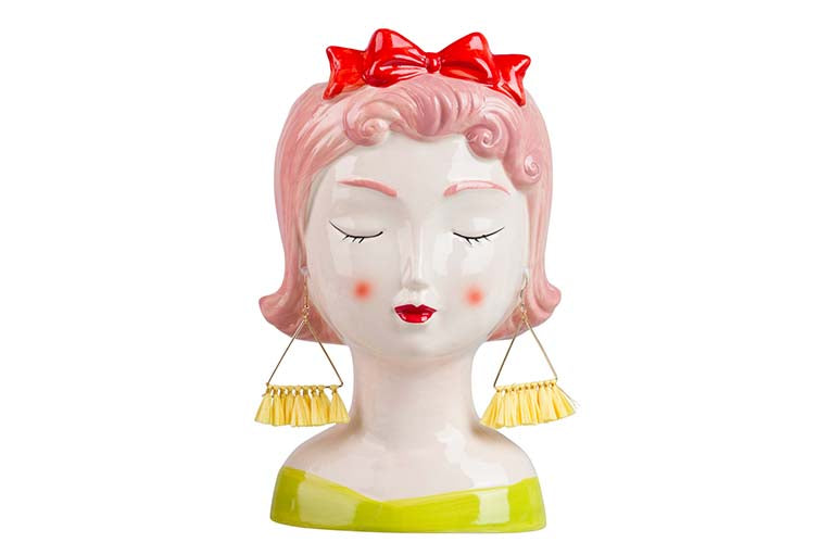 MACETERO CERAMICA SEÑORA PENDIENTES 16x14x26 CM