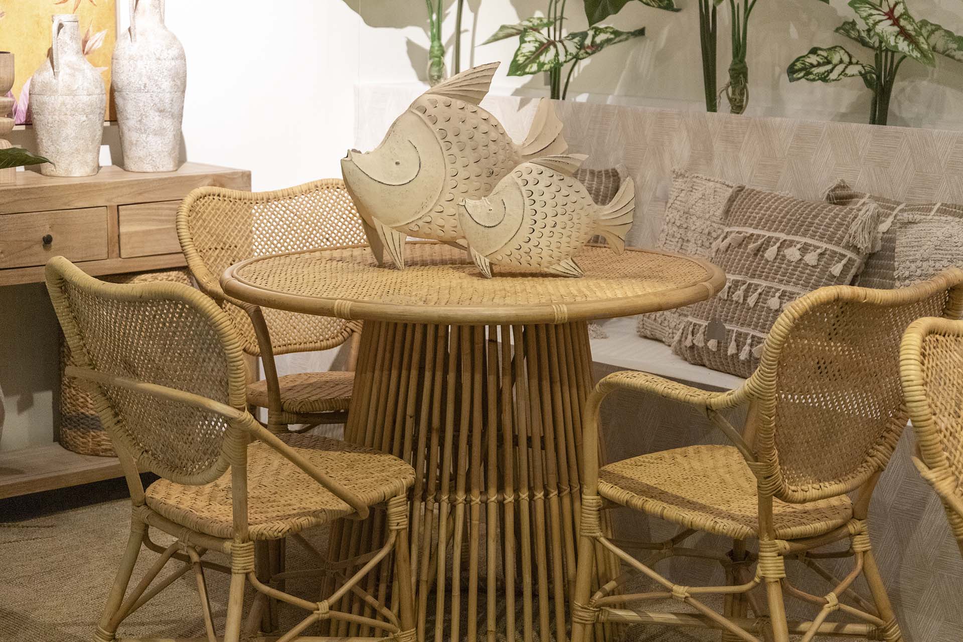 WHITE METAL FISH FIGURE 49x15x42 CM