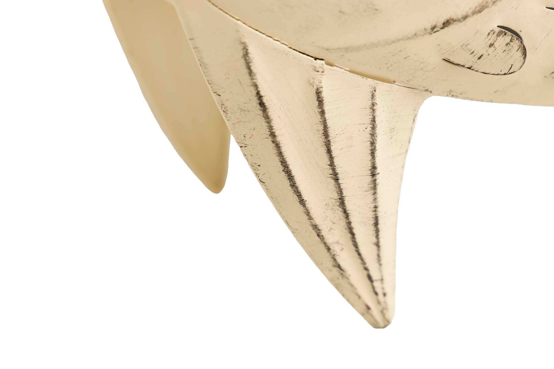 WHITE METAL FISH FIGURE 49x15x42 CM