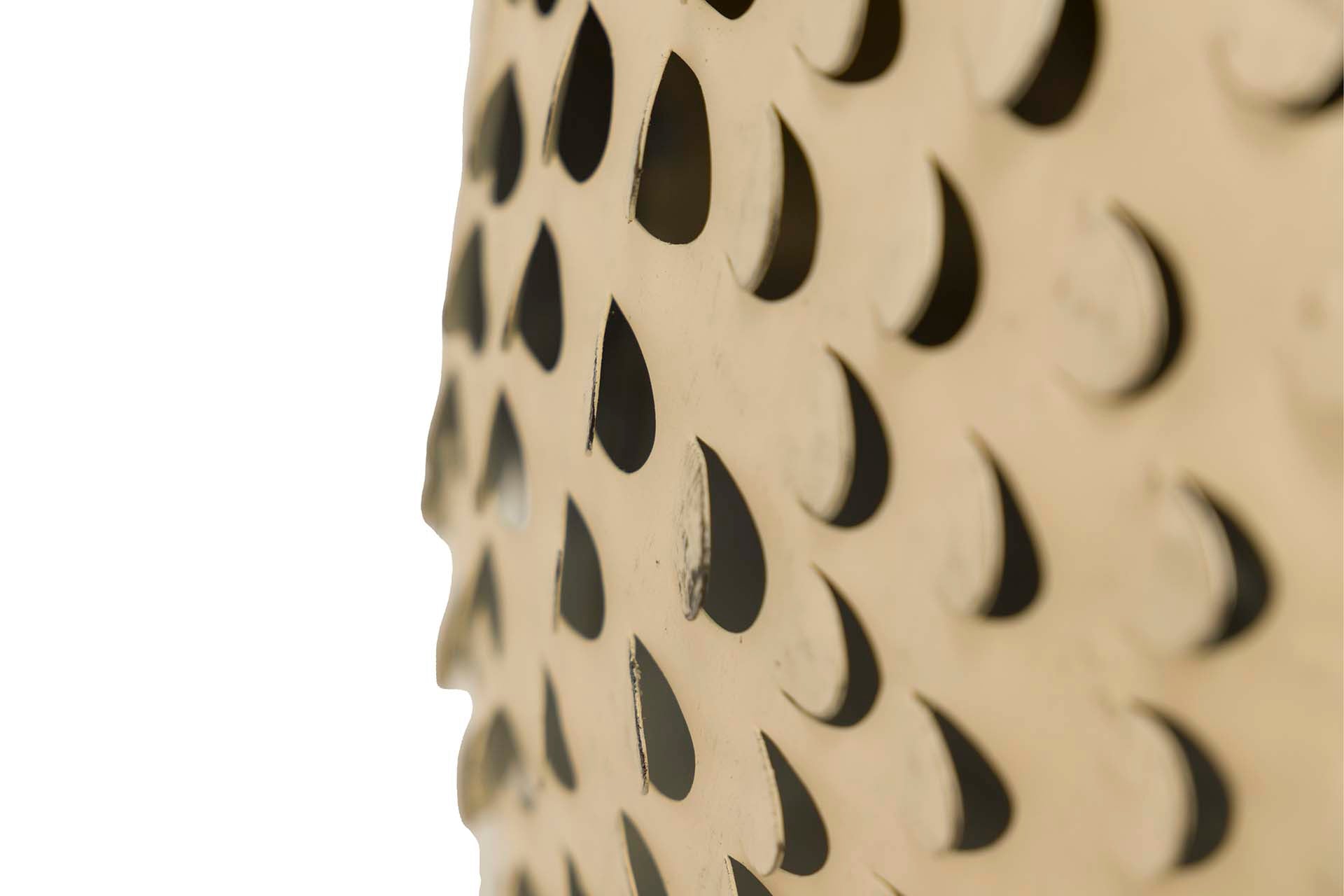 WHITE METAL FISH FIGURE 34x11x24 CM