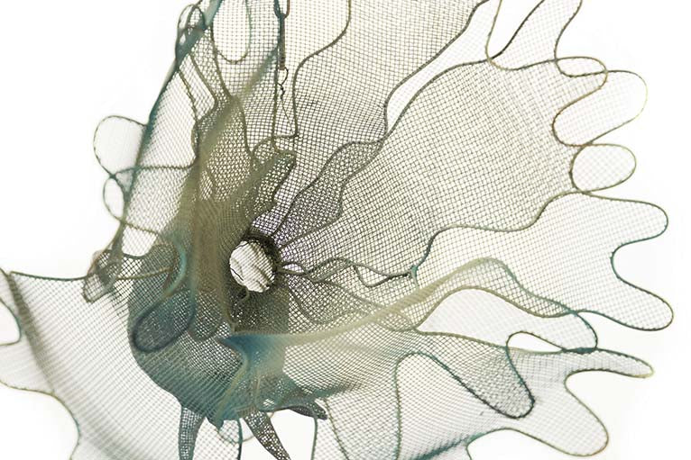 BLUE METAL FISH FIGURE 98x77x62 CM