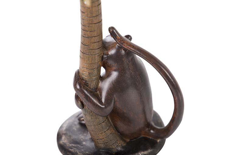 CANDELABRO DE MACACO DE RESINA 16x16x26 CM