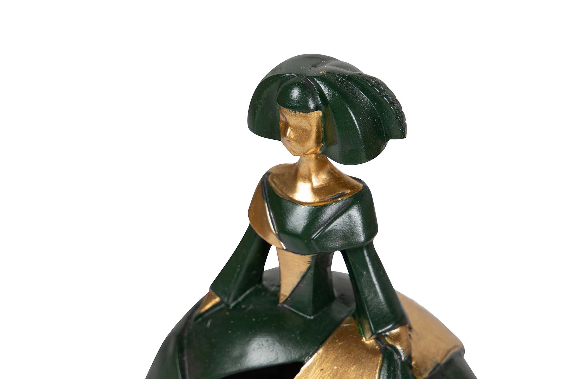 FIGURA MENINA RESINA BLANCA 13x8x17 CM