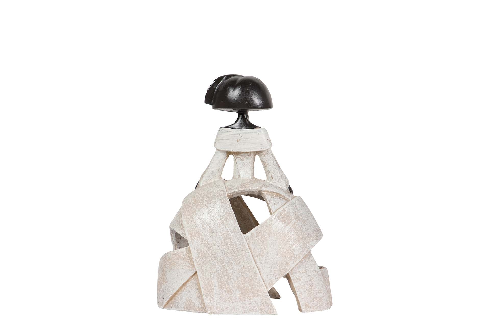 FIGURA MENINA RESINA BEIGE 13x8x17 CM - Min.2 uds