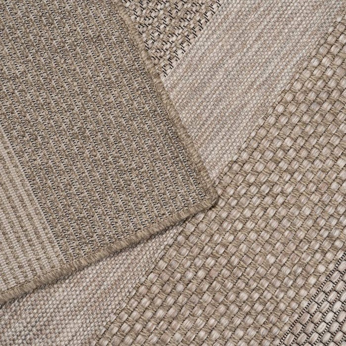 Tapete listrado de polipropileno 160 x 230 cm