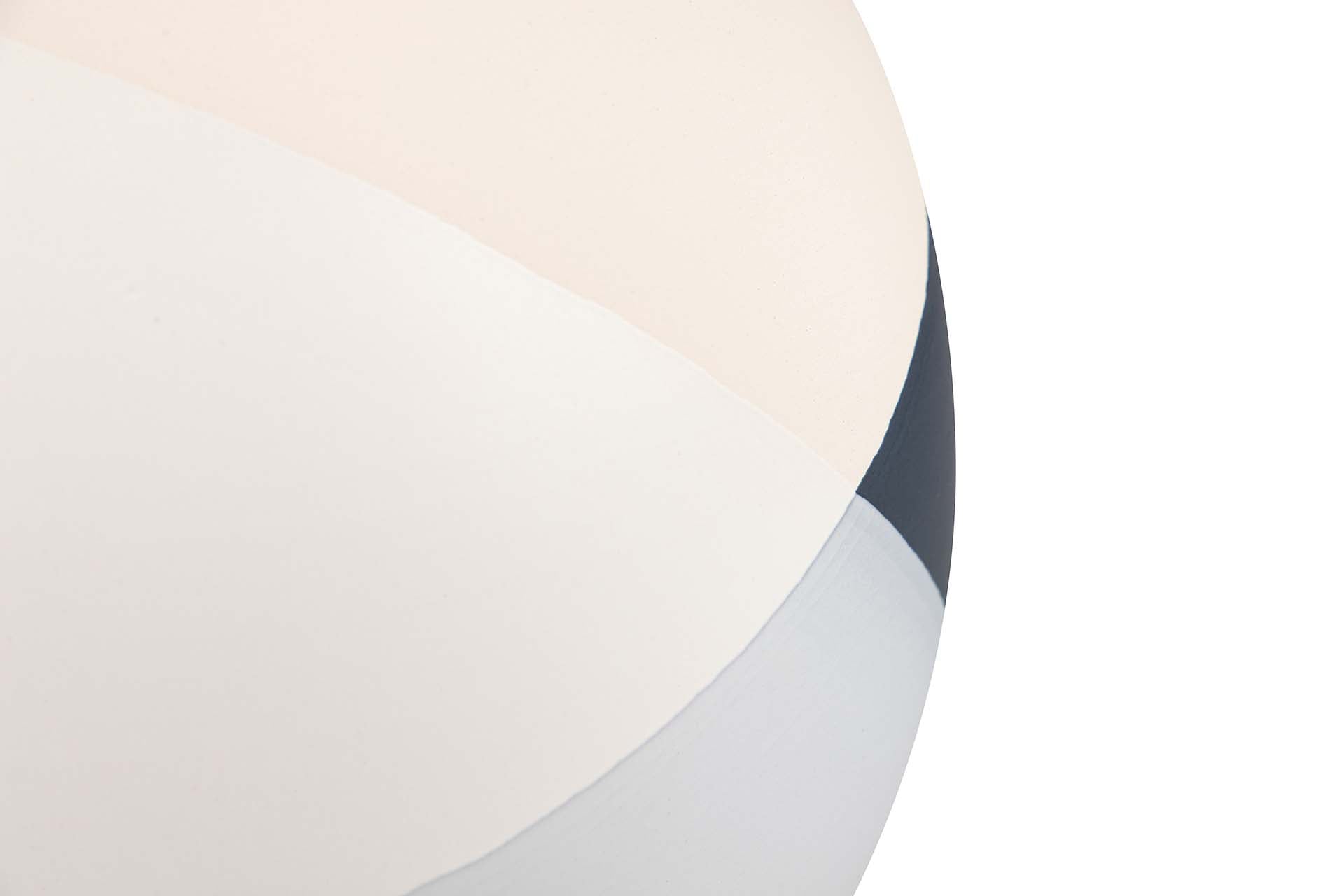 WHITE AND BLUE CERAMIC VASE 24x24x26 CM