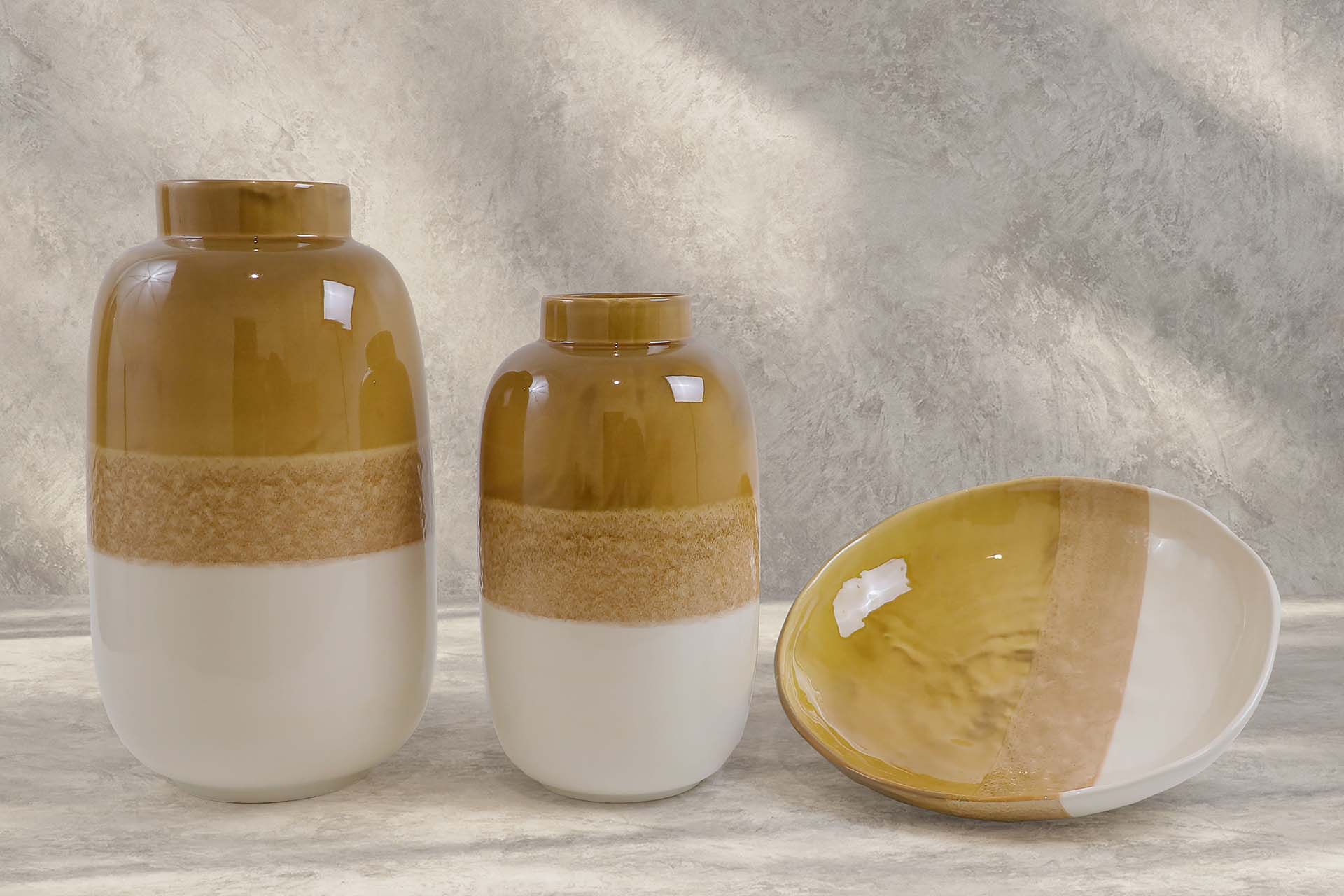 CENTRO DE MESA CERAMICA BEIGE AMARILLO 20x20x34 CM