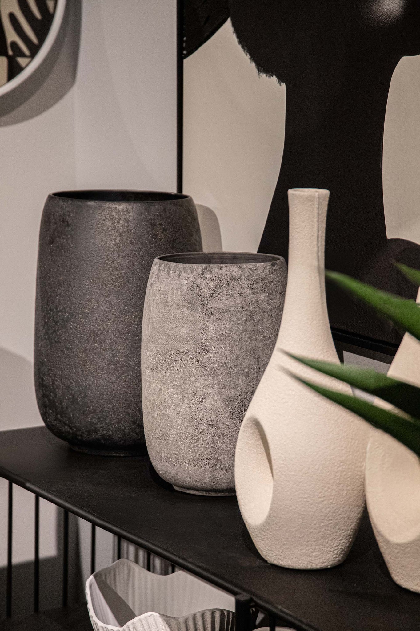 BLACK GREY CERAMIC VASE 20x20x31 CM