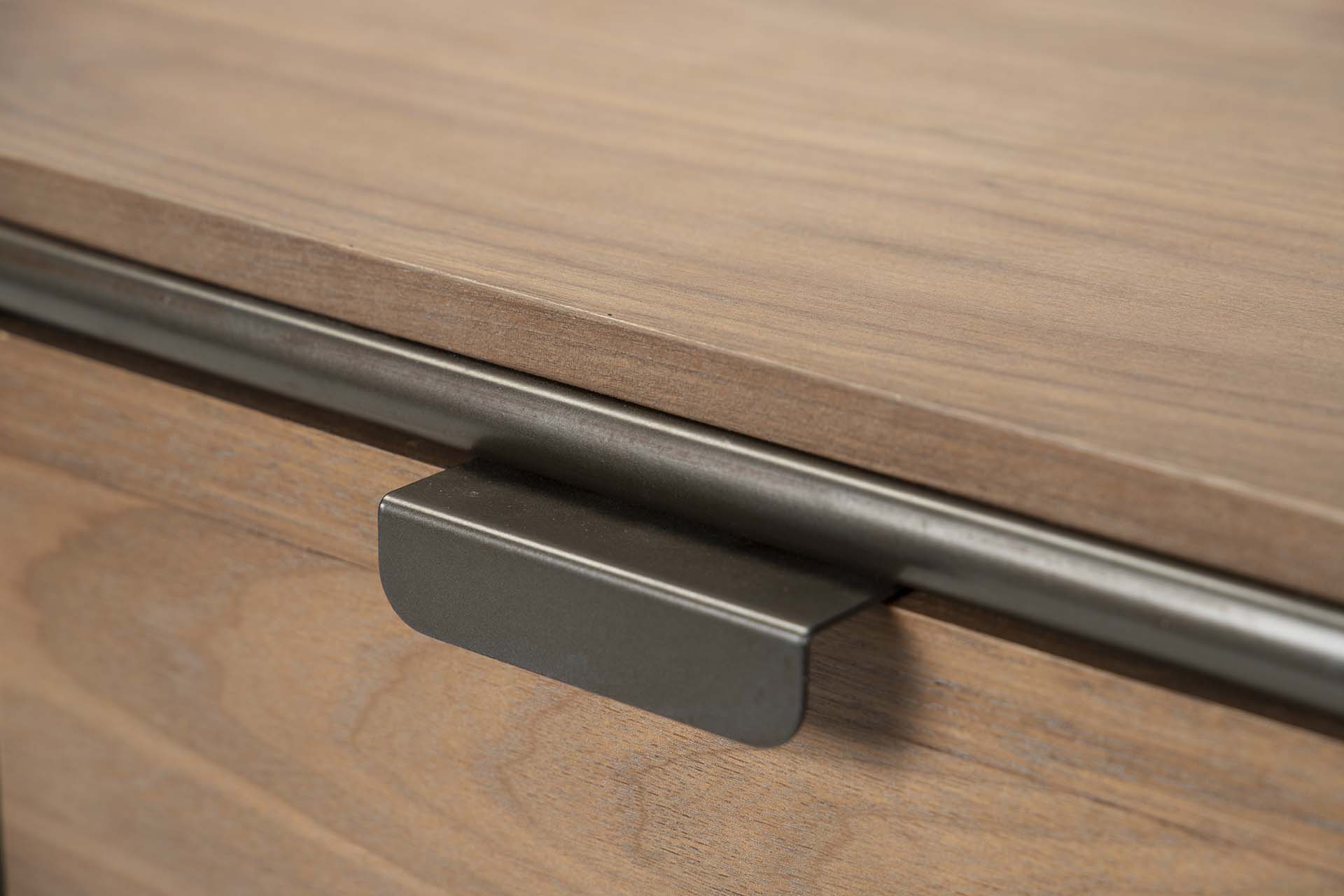 MESA DE METAL DE MADEIRA MARROM PRETA 50x40x63 CM