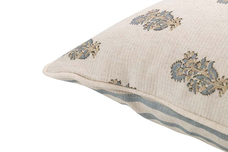 COJIN LINO FLORES RAYAS 45x45 CM - Min.2 uds
