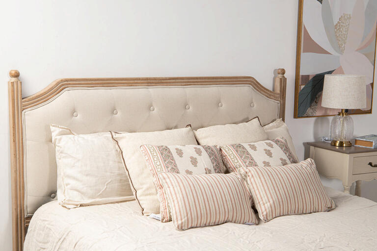 COJIN LINO FLORES RAYAS 45x30 CM - Min.2 uds