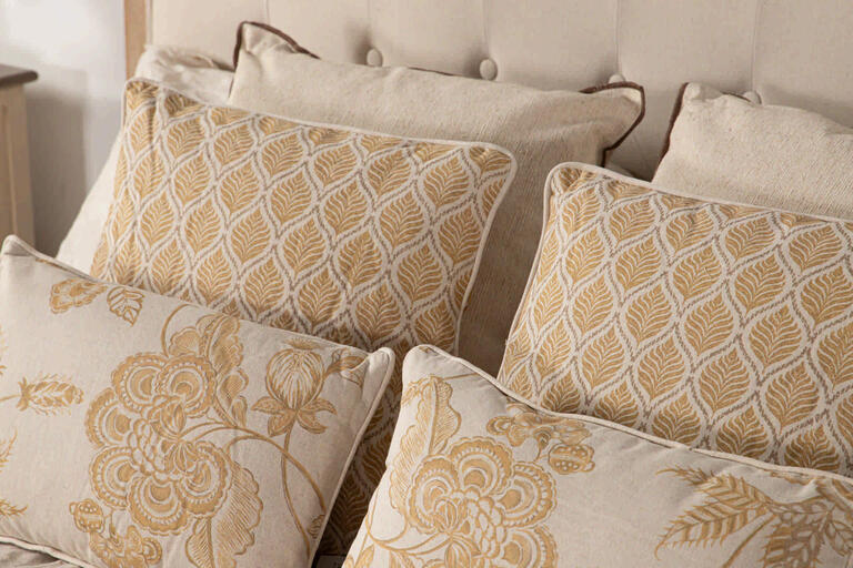 COJIN LINO FLORES HOJAS 45x30 CM - Min.2 uds