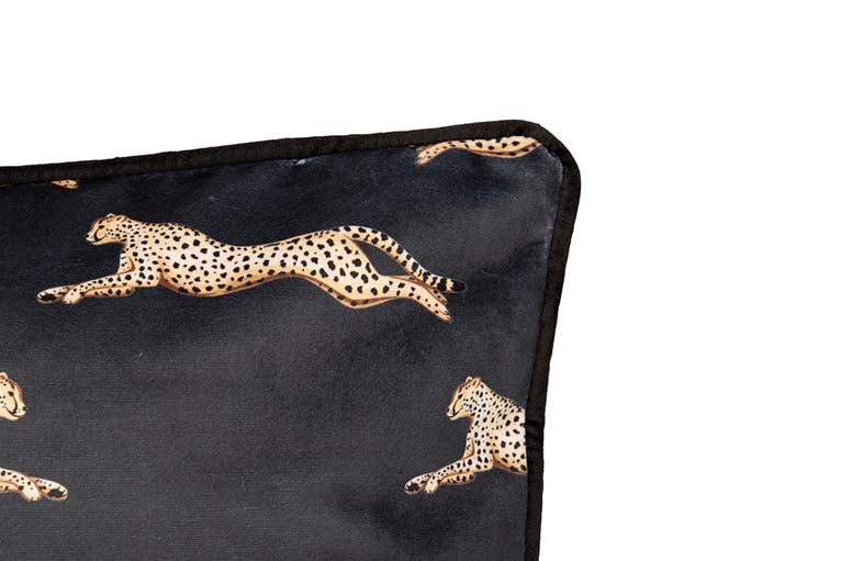 ALMOFADA DE VELUDO LEOPARDOS PRETO DOURADO 45x13x45 CM