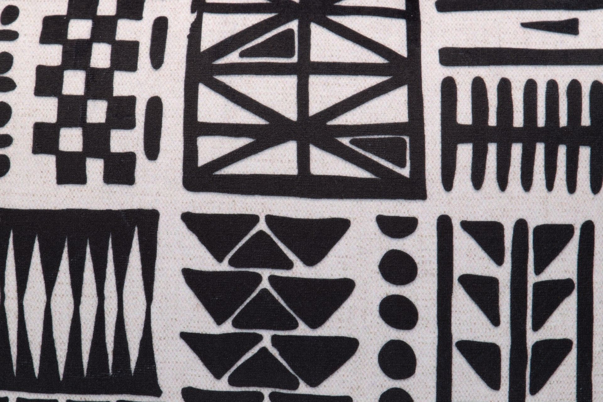 COJIN MUJER FORMAS GEOMETRICAS 45x13x30 CM - Min.2 uds