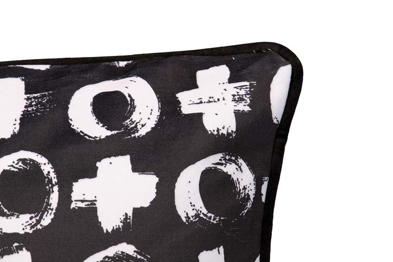 COJIN VELVET MUJER GEMETRICO 45x13x45 CM - Min.2 uds