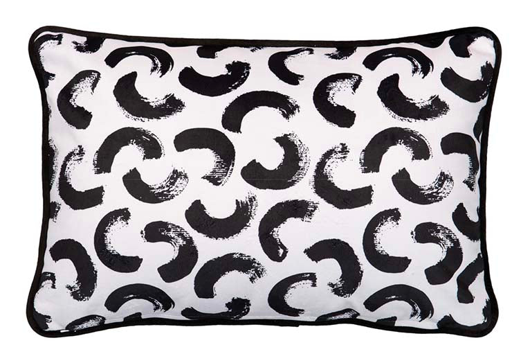 GEMETRIC WOMAN VELVET CUSHION 45x13x30 CM - Min. 2 pcs
