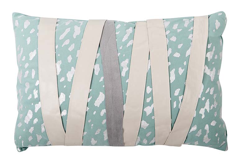 COJIN POLIESTER  53x13x33 CM - Min.2 uds