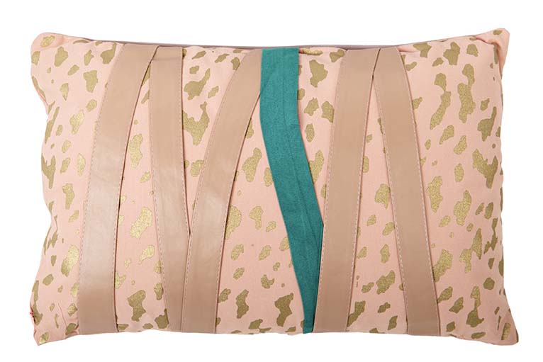 COJIN POLIESTER  53x13x33 CM - Min.2 uds