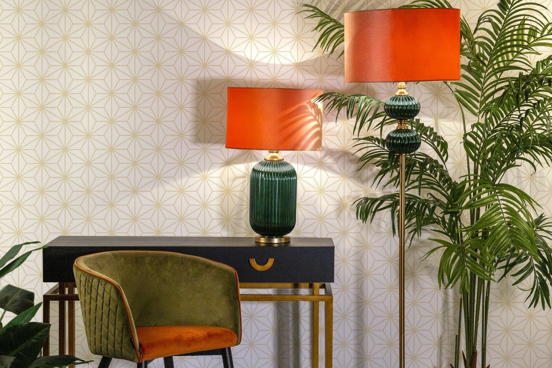 CADEIRA COM ALÇA DE VELUDO VERDE LARANJA 55x57x76 CM - Mín. 2 peças