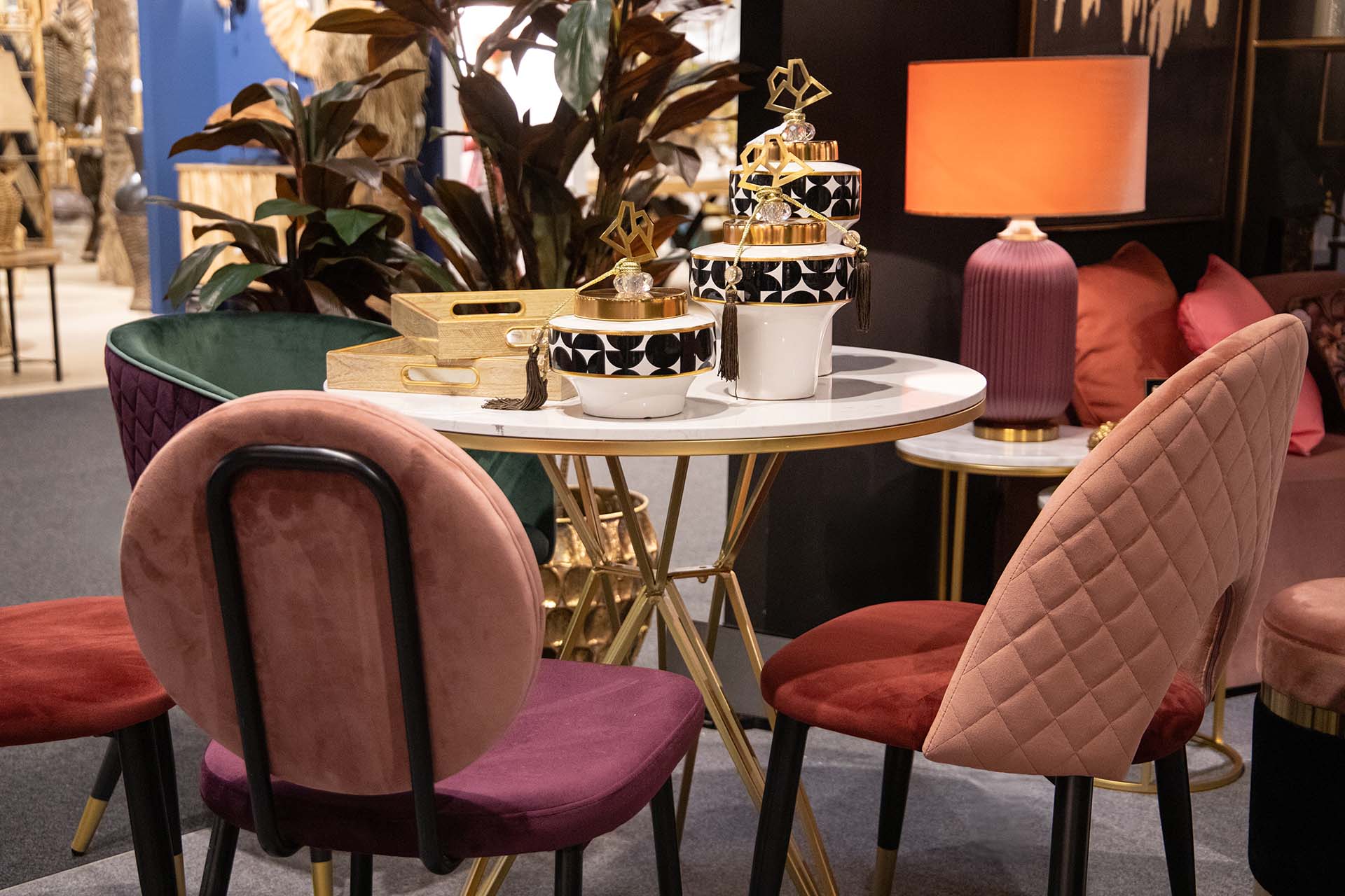 MARON PINK VELVET CHAIR 49x54x87 CM - Min.4 units