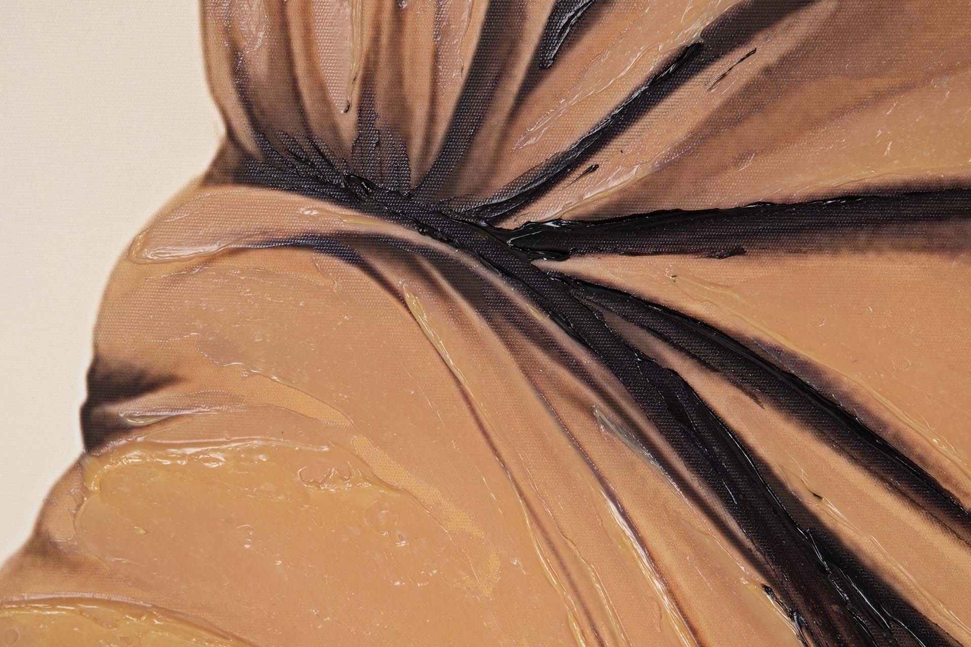 CUADRO MUJER 50% PINTADO A MANO 83x4x123 CM