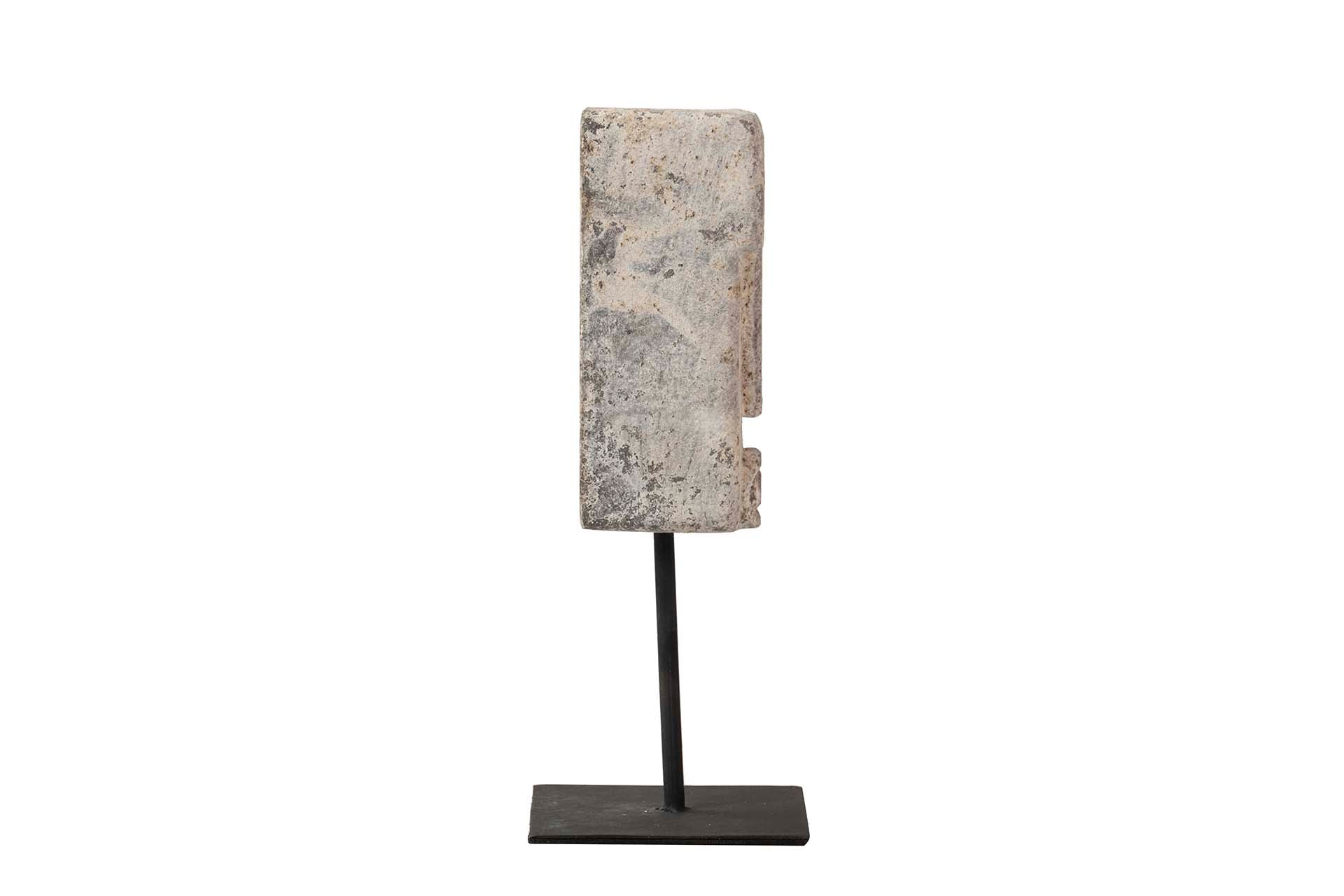 FIGURA DECORATIVA PIEDRA 8x7x23 CM