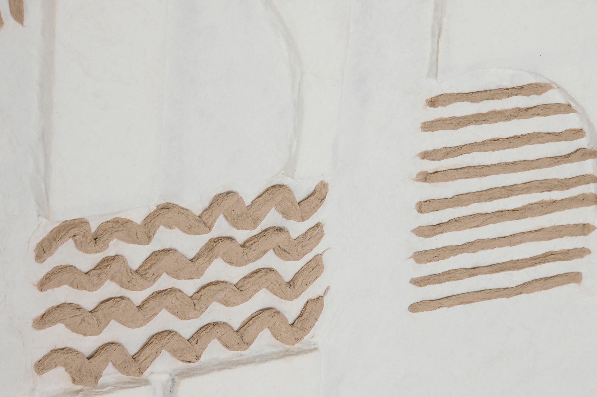 Pintura em papel machê Ps 50X2X70 Abstrata 3D 2 sortidas.