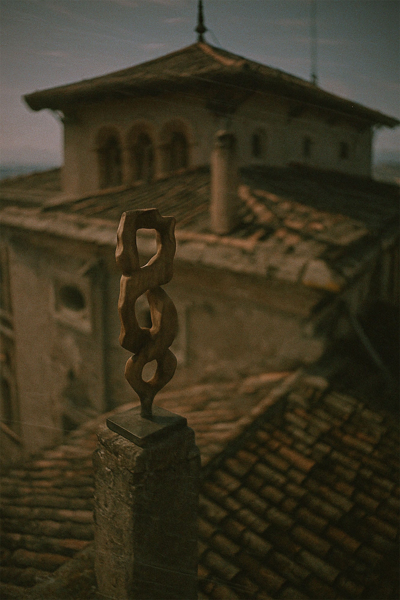 Escultura de Ferro Suar 44X26X93 Escultura Natural