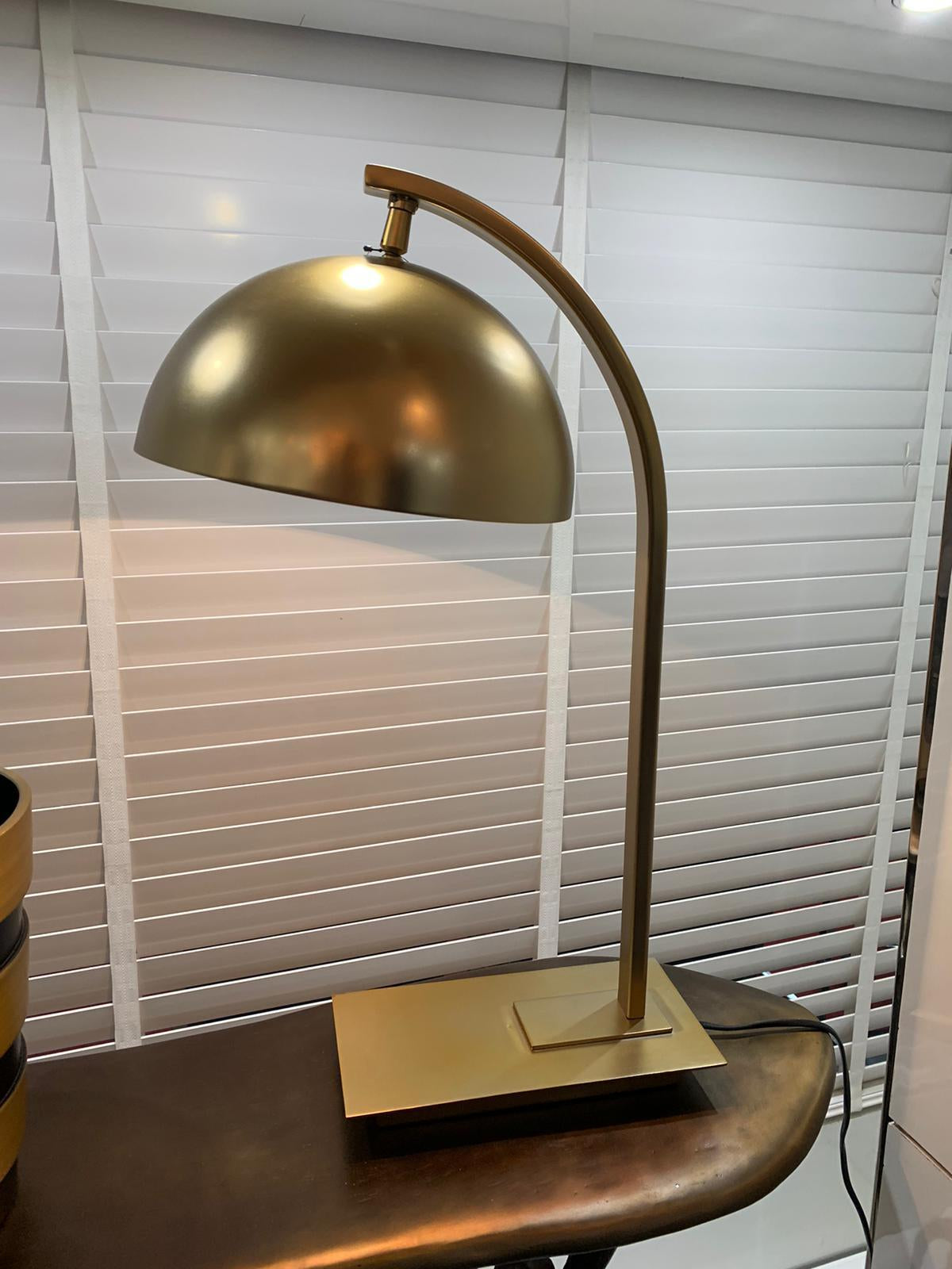 Lampara Sobremesa Acero Patinado 25X36X58 Dorado