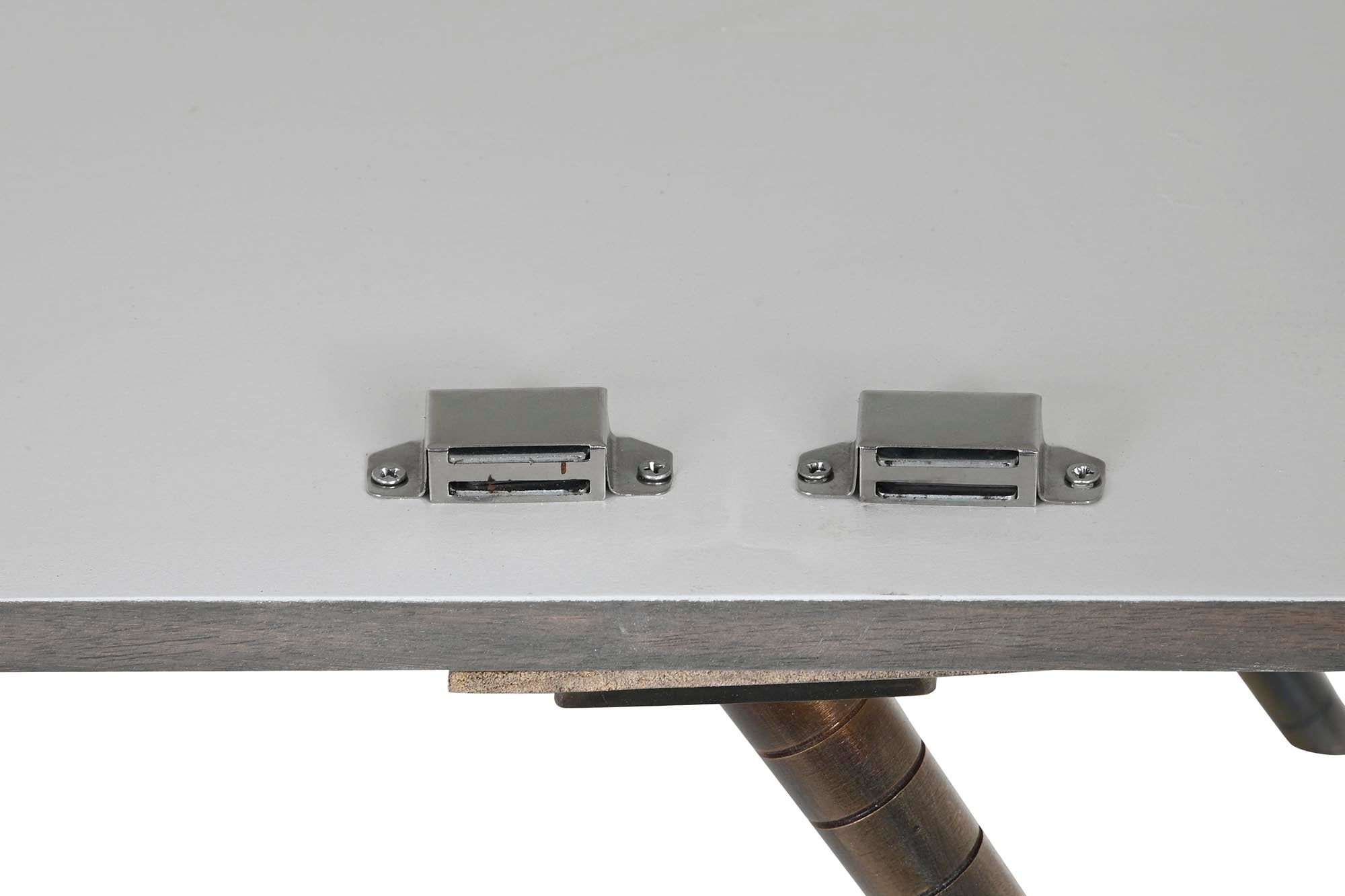 Buffet com puxador metálico 152X43X84 Branco