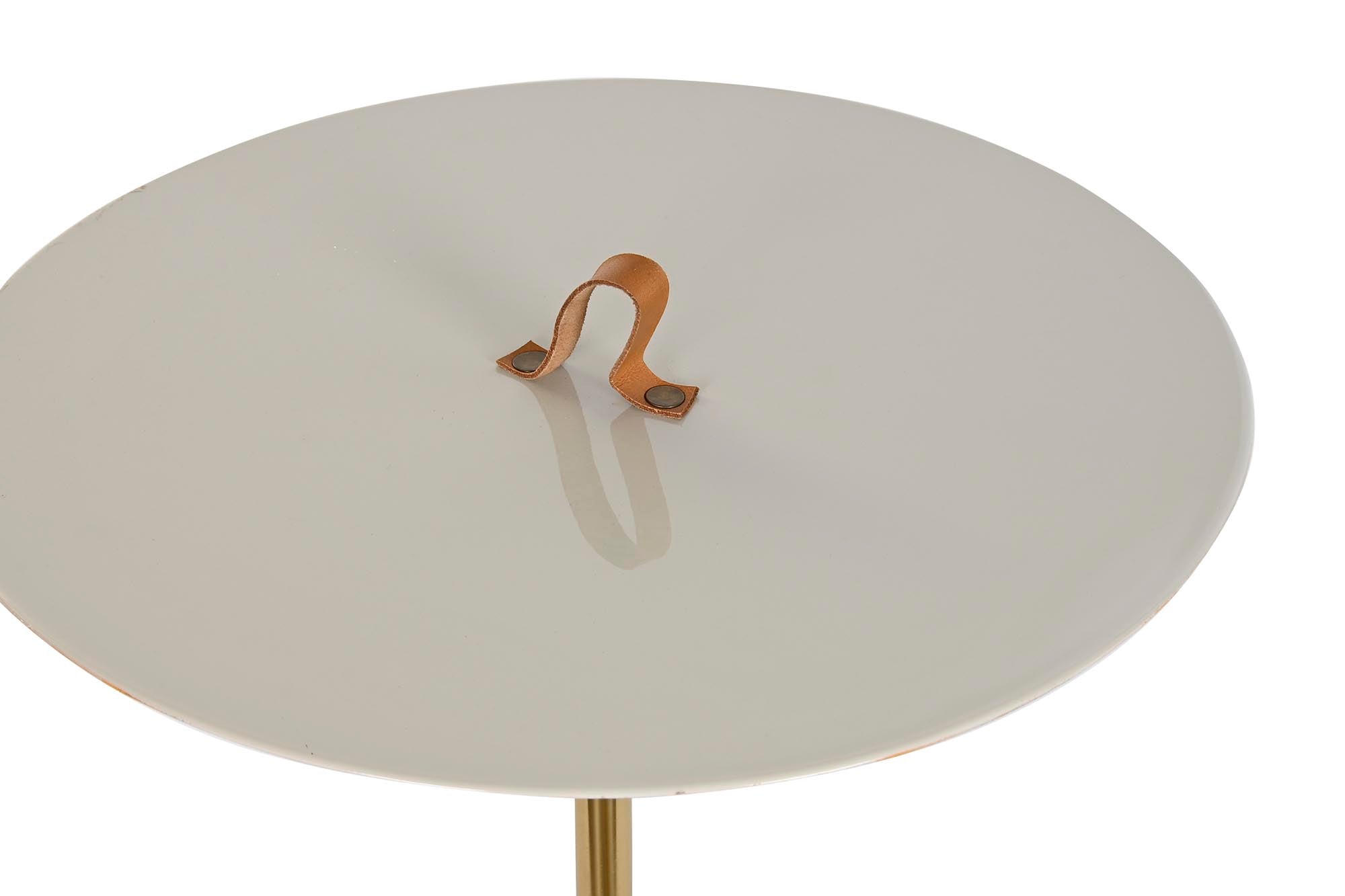 Mesa Lateral de Couro de Ferro 40x40x56 Alça Laqueada
