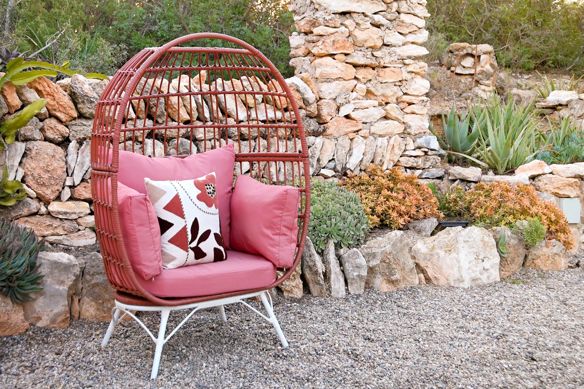 Poltrona de aço sintético rattan 99x71x147 com almofadas