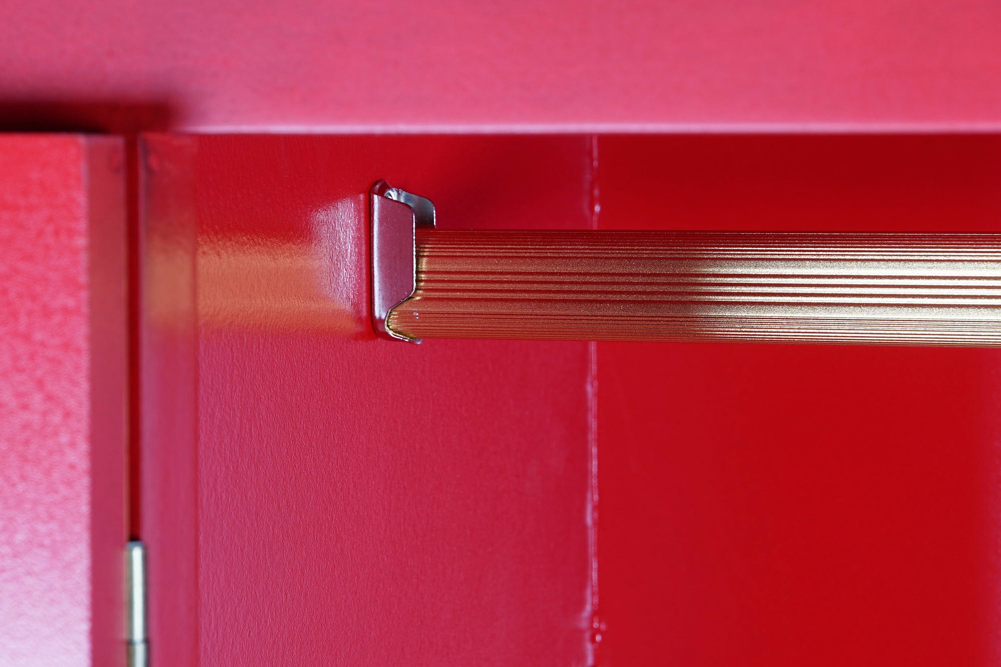 Guarda-roupa Fir MDF 85,5X50,5X186,2 45,00 Vermelho