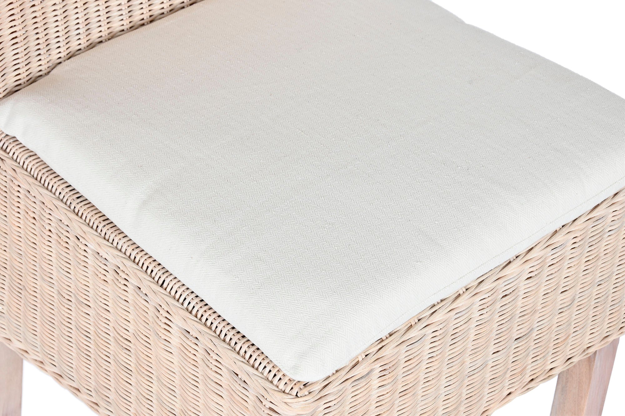 Silla Mimbre Mango 50X55X100 Con Cojin Blanco