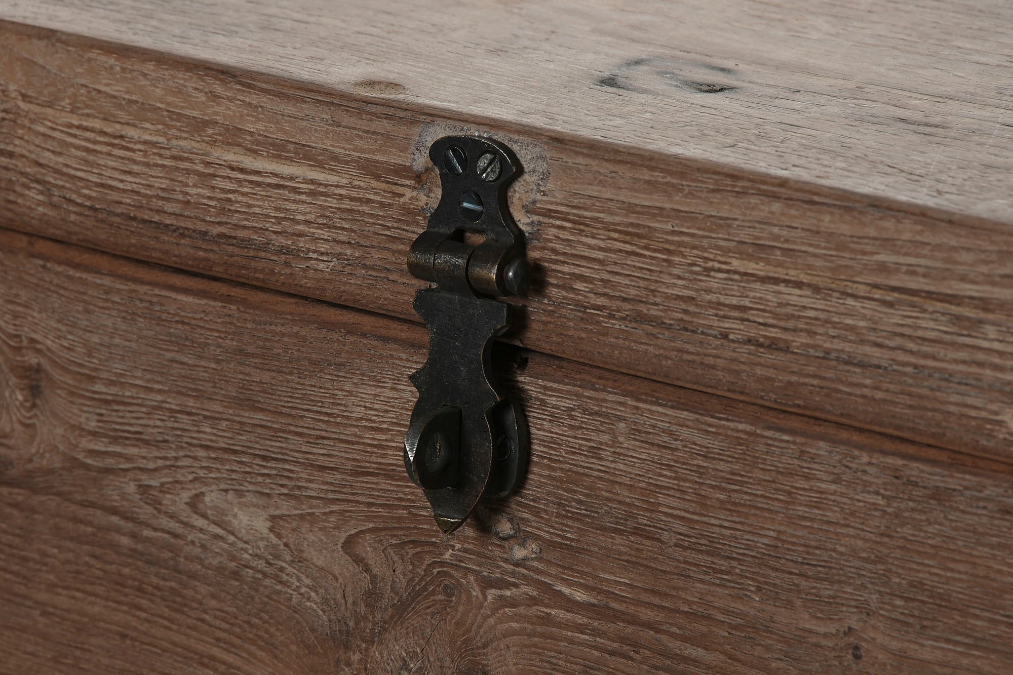 Wooden Chest 46x31x31 Single Piece Assorted Black