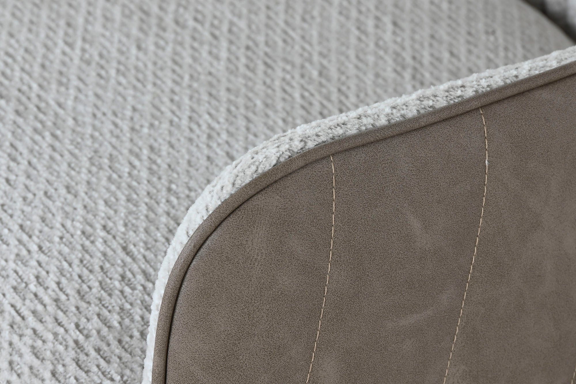 Polyester Pu Chair 56X61X82 Beige
