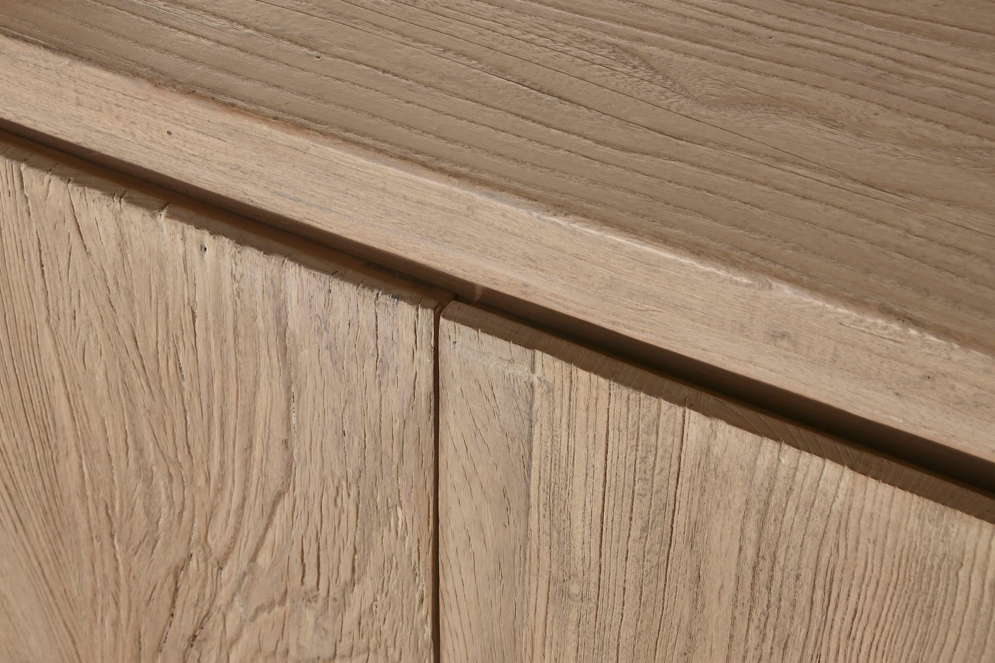 Aparador Olmo Macizo 240X50X83 4 Pue