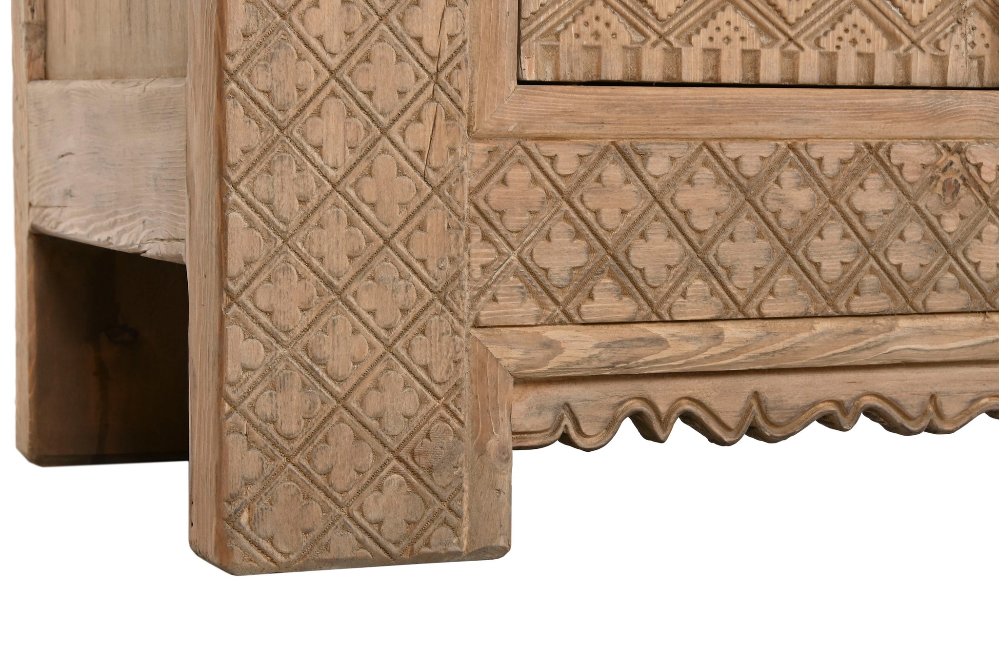 Mueble Tv Olmo Macizo 180X44X60 44,00 Tallado