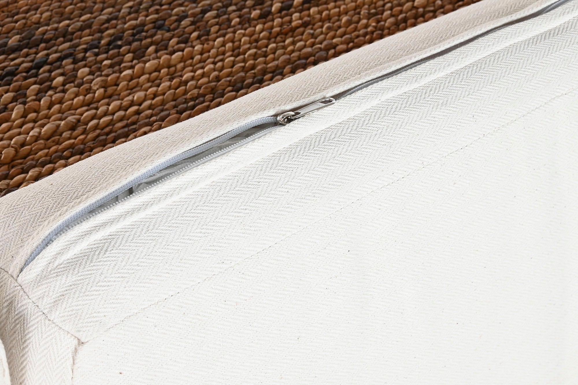 Sofa Fibra Teca 192X92X65 3 Plazas+ Cojines