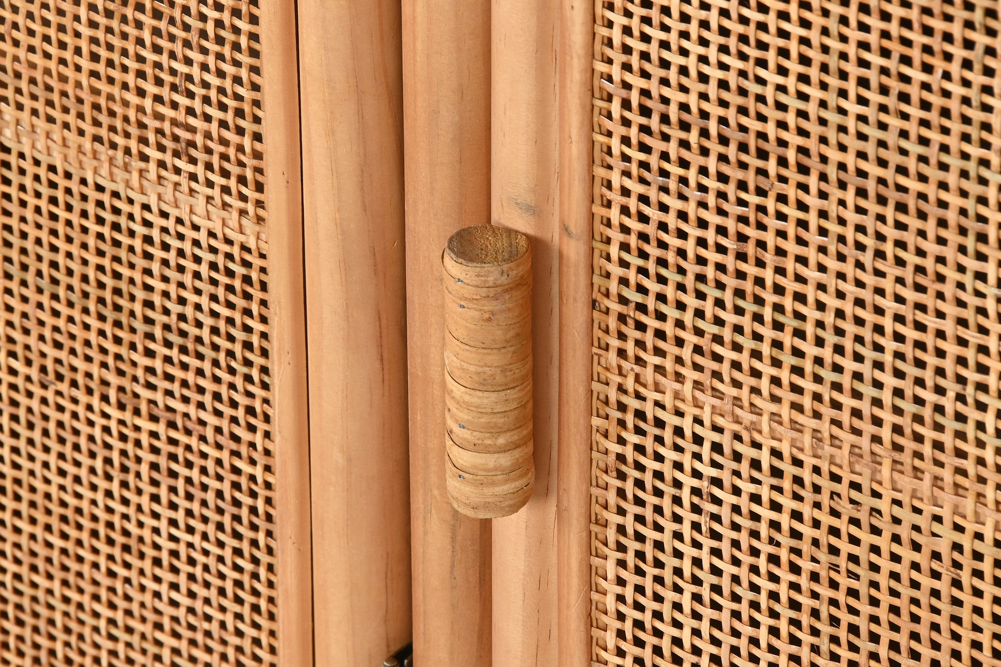 Aparador Abeto Ratan 120X40X65 16,74 3 Puertas