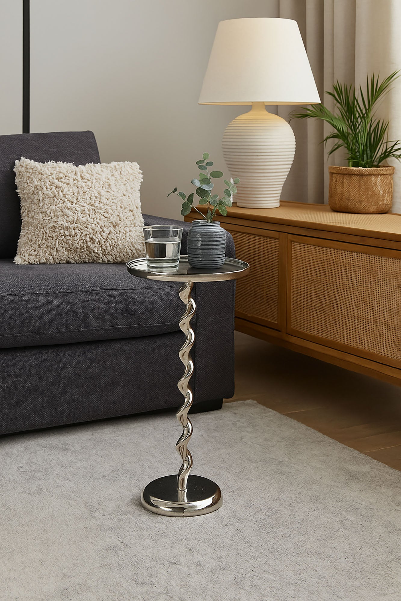 Mesita Auxiliar Aluminio 35X35X61 Espiral Plateado