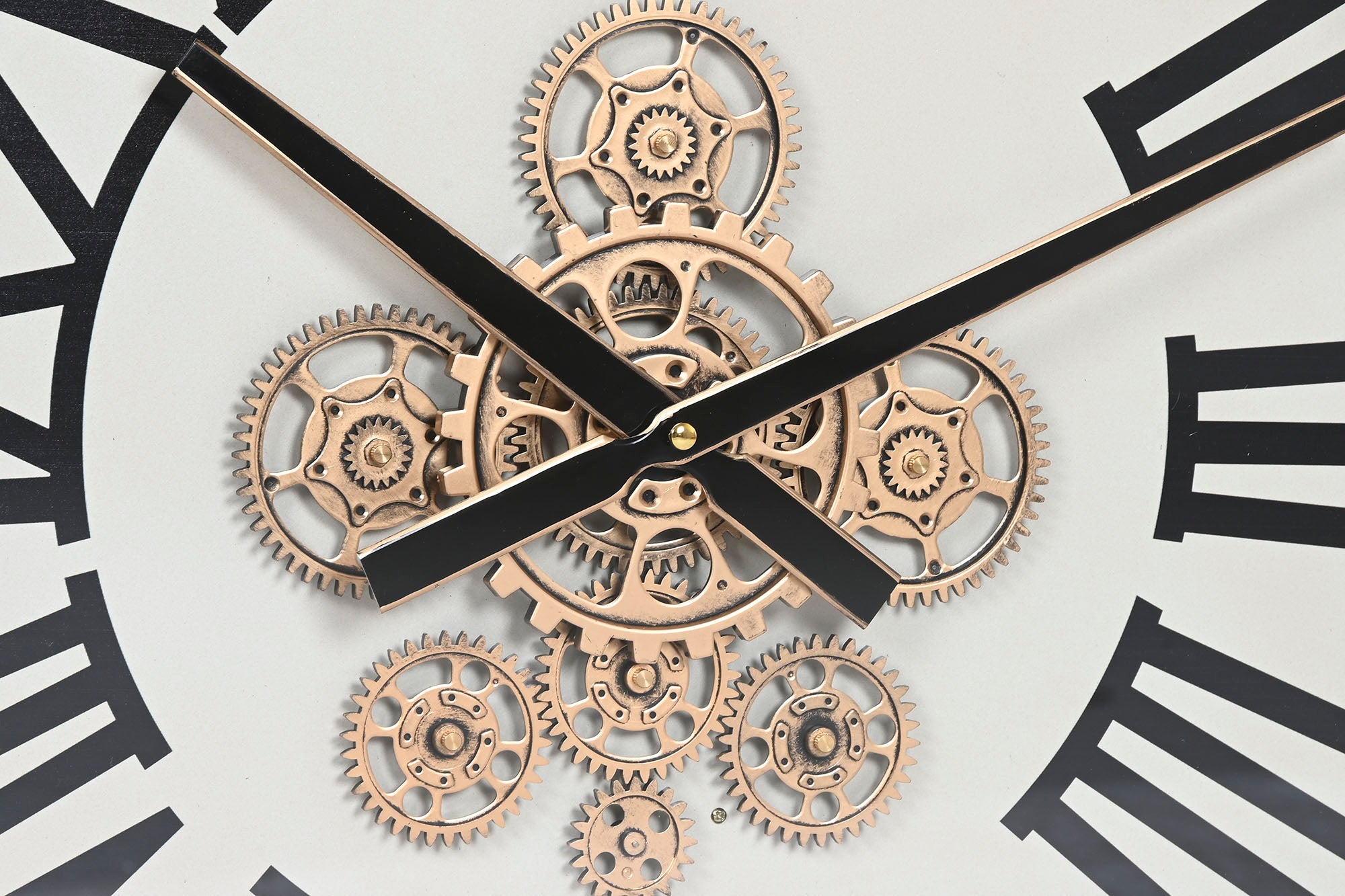 Reloj Pared Metal Pino 60X8,5X73 Movimiento Blanco