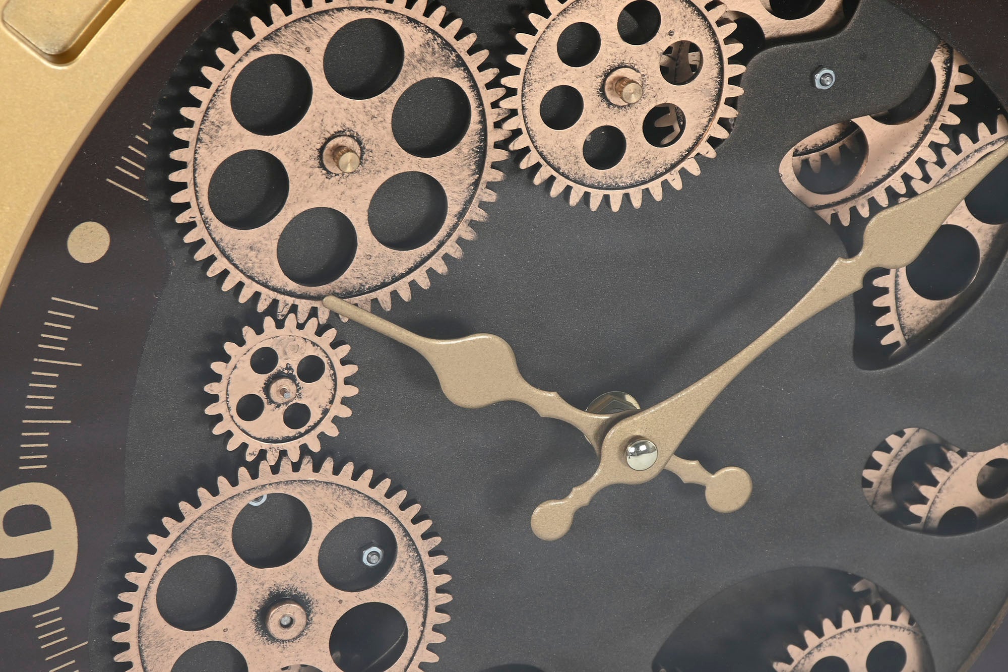 Reloj Pared Hierro 47X6,4X50 Movimiento Dorado