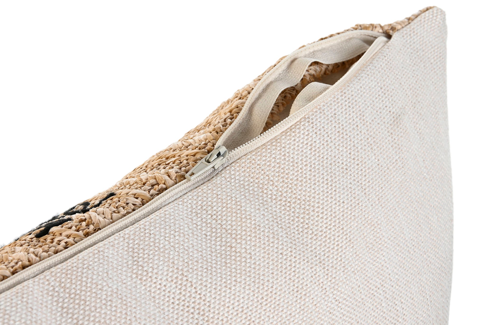 Cojin Poliester 42X15X42 400 Gr. Bordado Natural