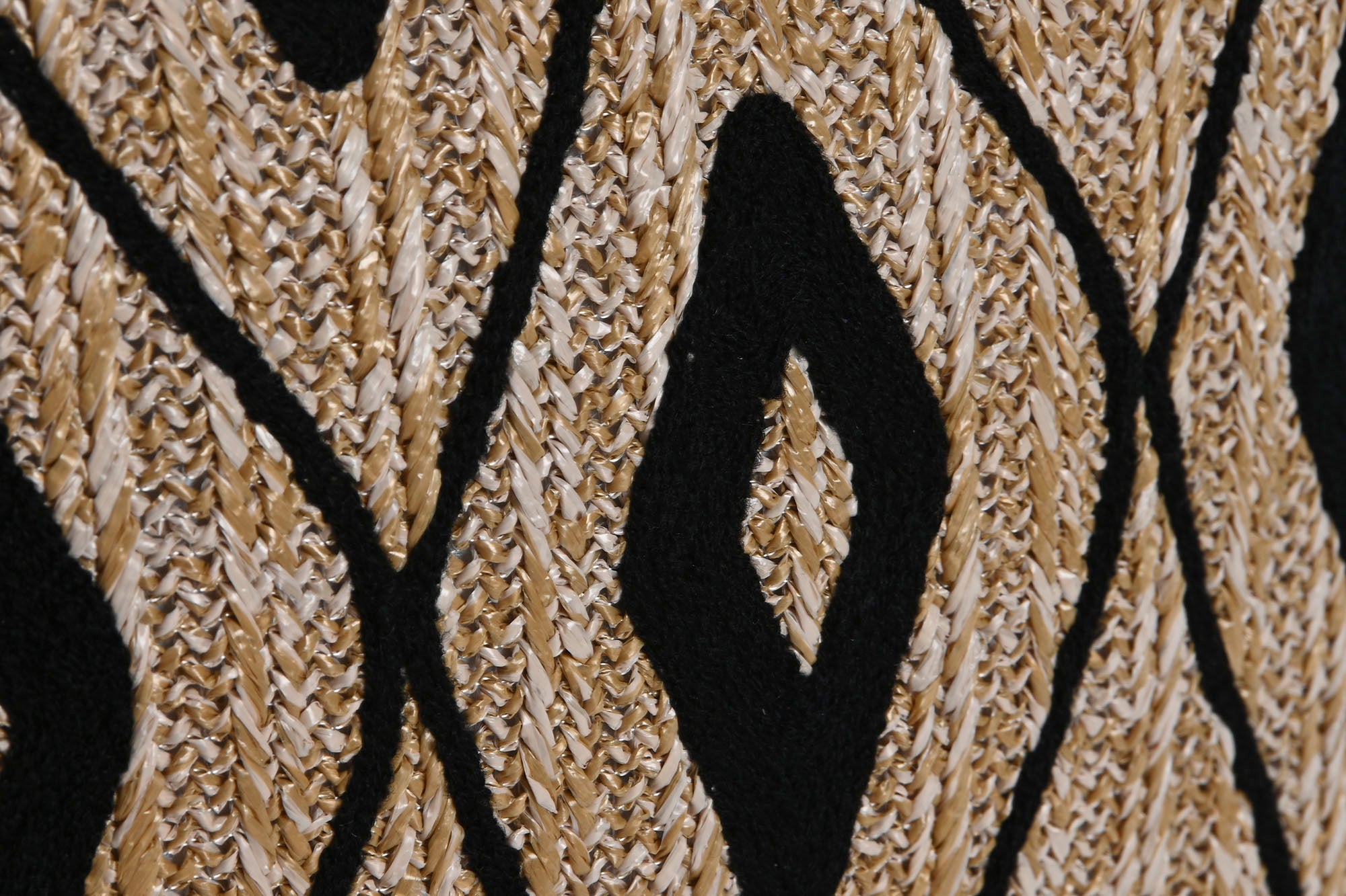 Cojin Poliester 42X15X42 400 Gr. Bordado Natural